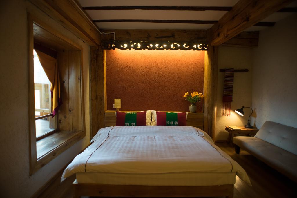 Courtyard Shangri-La 藏舍小院 ภายนอก รูปภาพ