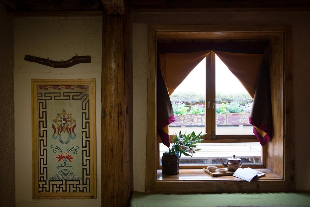 Courtyard Shangri-La 藏舍小院 ภายนอก รูปภาพ